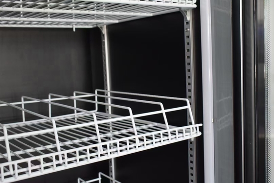Gewicht KG 95-160kg Glas wijn display koeler met dubbele deuren en luchtkoeling